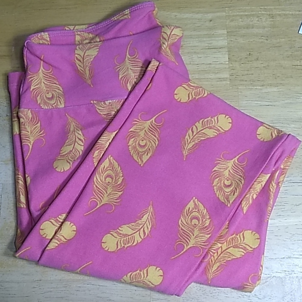 Lularoe Leggings-One size Pink w/ Gold feathers